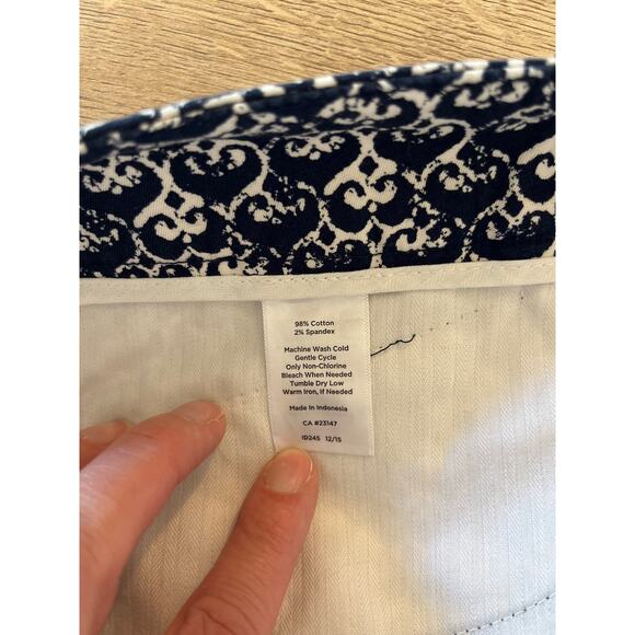 Talbots The Perfect Crop Pant Size 12 Blue White Print Straight Stretch Coastal - Picture 6 of 11